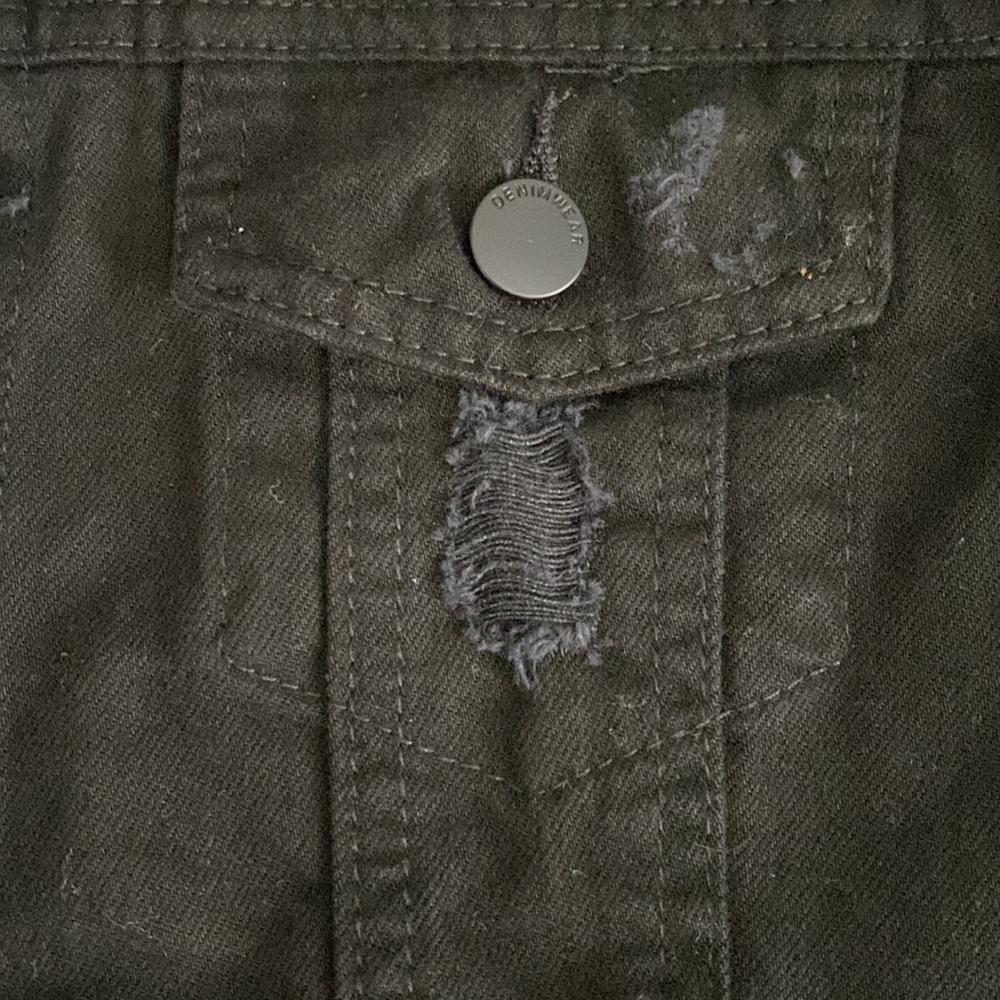 Distressed black jacket - Picture 2 of 7